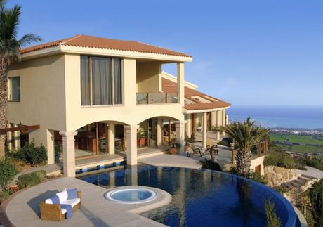 Detached home 990sqm for sale-