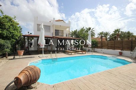 Villa 498sqm for sale-