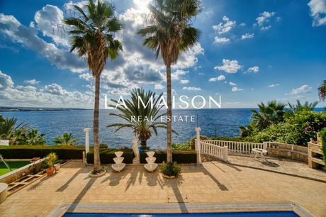 Villa 300sqm for sale-