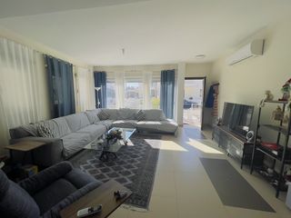Detached home 252 sqm for rent, Nicosia-thumb-12
