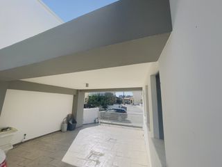 Detached home 252 sqm for rent, Nicosia-thumb-2