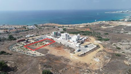 Land plot 1.035sqm for sale-
