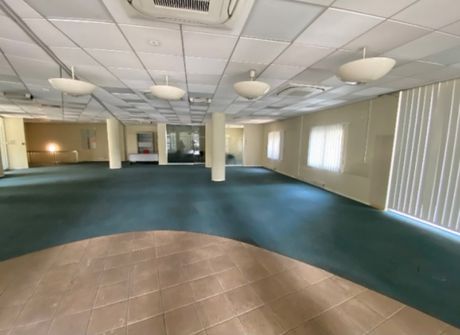 Office 763sqm for rent-