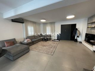 Apartment 190 sqm for rent, Nicosia-thumb-3