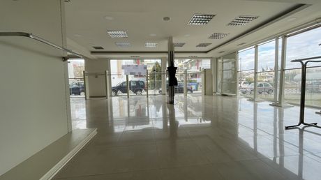 Store 435 sqm for sale