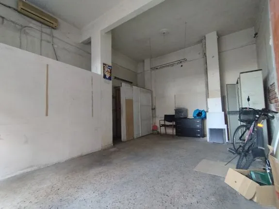 Store 36 sqm for rent, Thessaloniki - Center, Vardaris