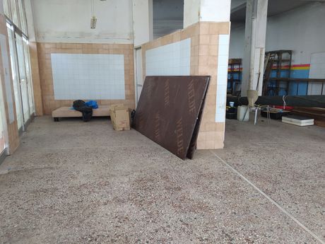 Store 190sqm for sale-Efkarpia » Center
