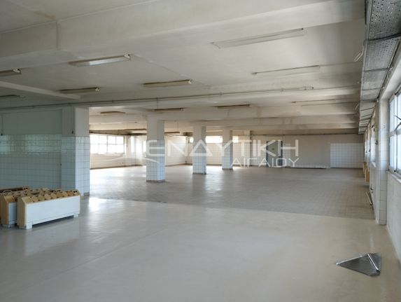 Craft space 630 sqm for rent, Thessaloniki - Suburbs, Pylea