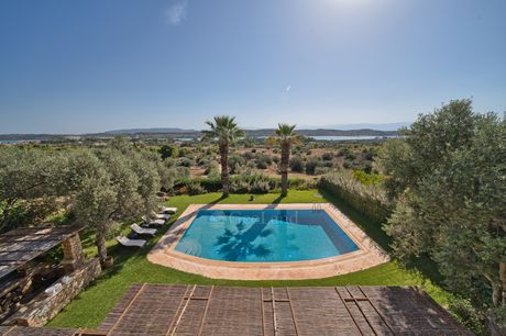 Βίλλα 250τ.μ. για ενοικίαση-Κρανίδι » Πορτοχέλι