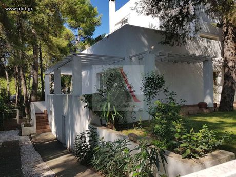 Maisonette 239sqm for sale-Drosia