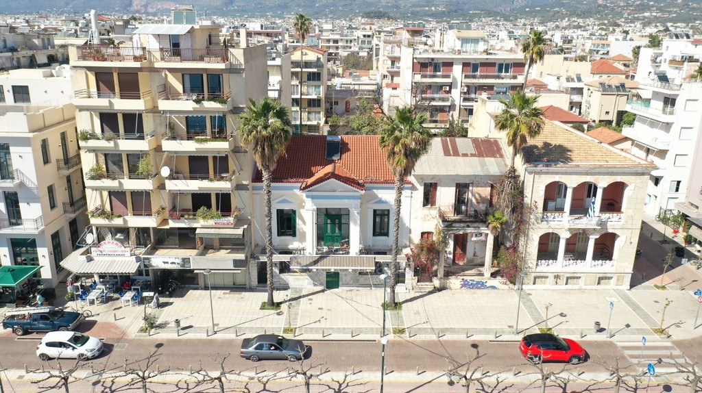 Επιχειρηματικό κτίριο 460 τ.μ. πρός ενοικίαση, Μεσσηνία, Καλαμάτα