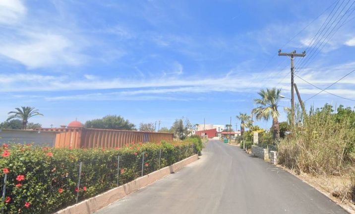 Land plot 4.000 sqm for sale, Heraklion Prefecture, Chersonisos