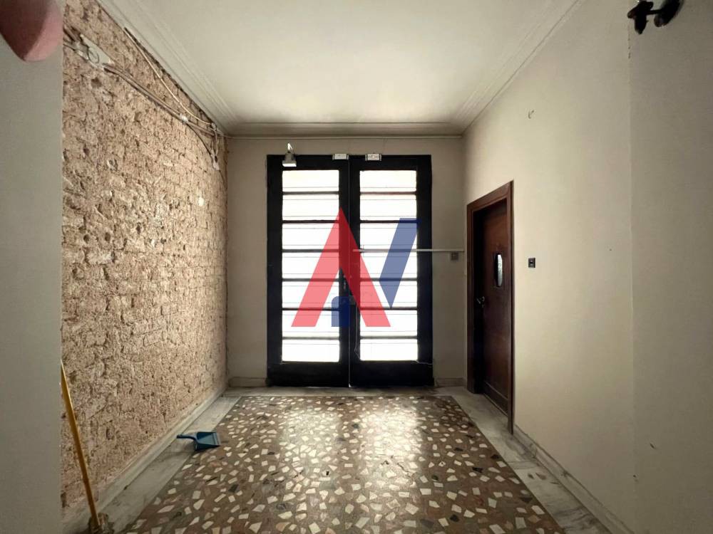 Κτίριο 1.211 τ.μ. πρός πώληση, Αθήνα - Κέντρο, Κέντρο