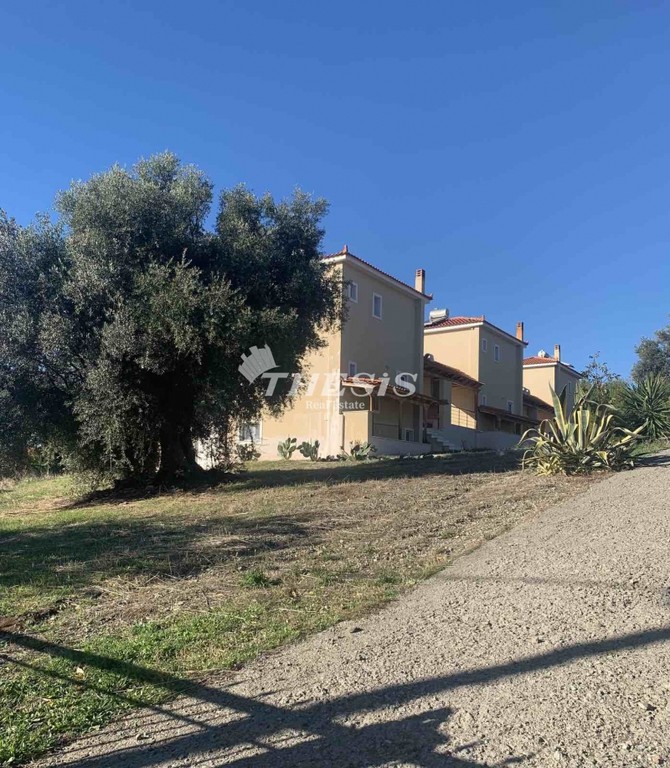 Συγκρότημα διαμερισμάτων 297 τ.μ. προς πώληση, Εύβοια Μεσσαπίας