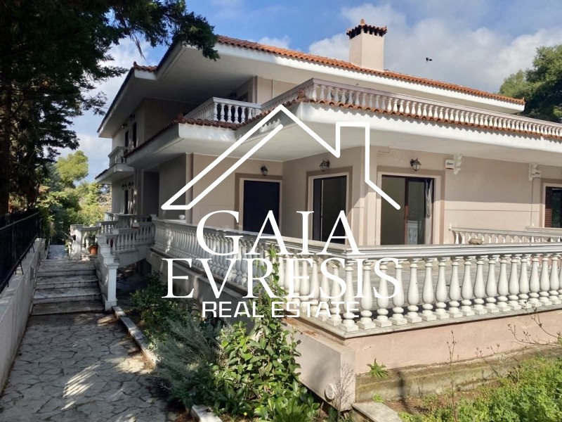 Συγκρότημα διαμερισμάτων 1.068 τ.μ. πρός πώληση, Αθήνα - Βόρεια Προάστια, Άνοιξη
