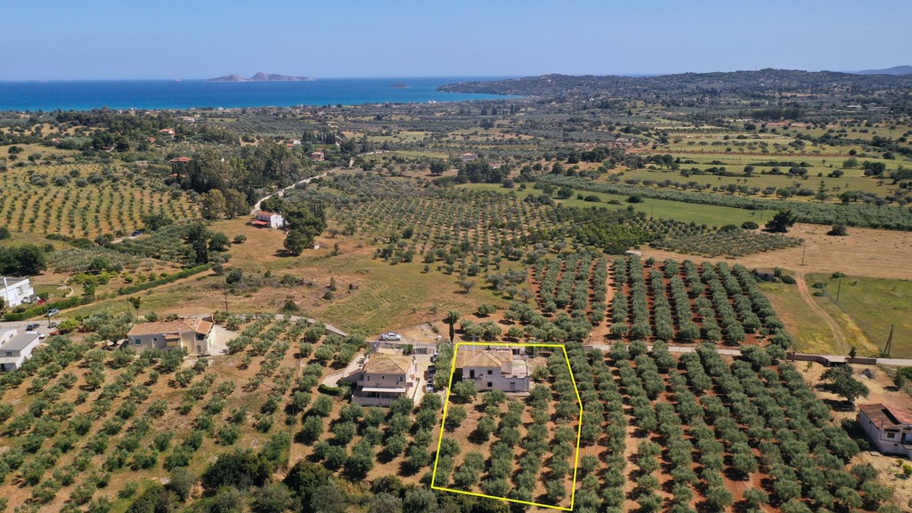 Μονοκατοικία 280 τ.μ. προς πώληση, Πετροθάλασσα