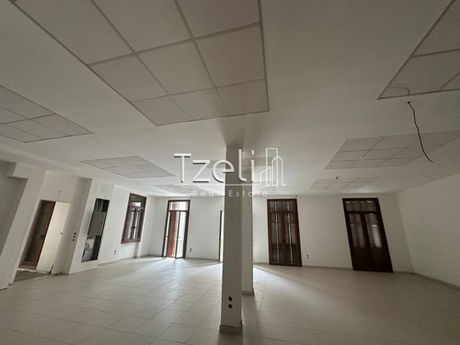 Building 550sqm for sale-Patra » Patra Centre