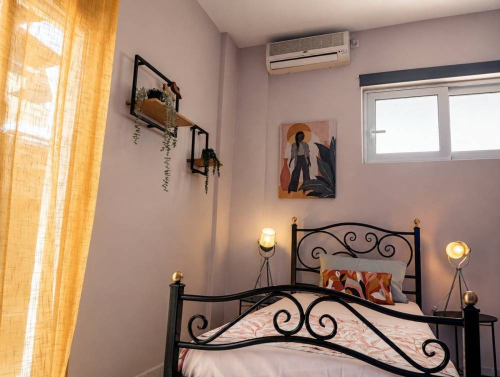Studio 27 sqm for rent, Magoula, Rio