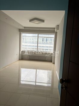 Office 27sqm for rent-Center