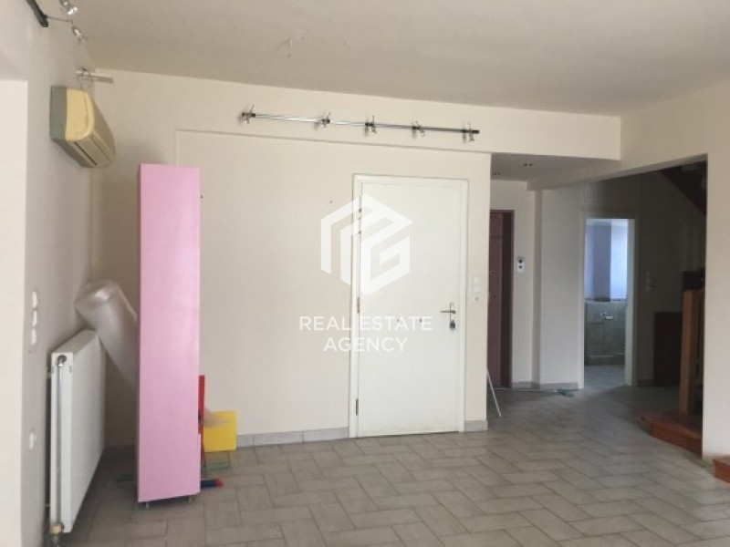 Μεζονέτα 140 τ.μ. πρός ενοικίαση, Πειραιάς - Προάστια, Κερατσίνι