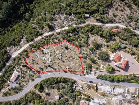 Land plot 2.600sqm for sale-Lefktros » Stoupa