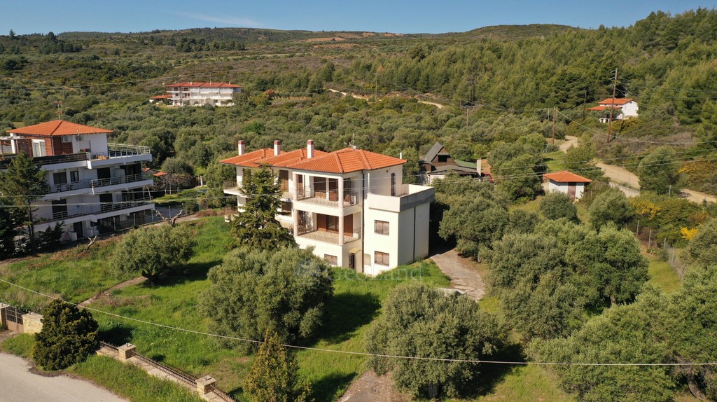 Συγκρότημα διαμερισμάτων 350 τ.μ. προς πώληση, Σαλονικιού