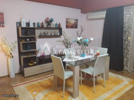 Διαμέρισμα 90τ.μ. για πώληση-Κέντρο » Πλατεία βάθης