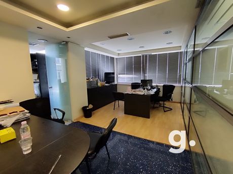 Office 153 sqm for rent