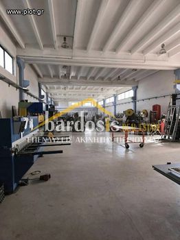 Επιχειρηματικό κτίριο 2.000τ.μ. για ενοικίαση-Αυλώνα