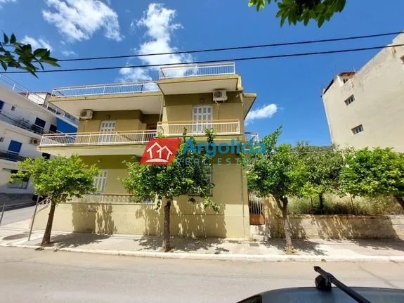 Detached home 300 sqm for sale, Argosaronikos Islands, Methana