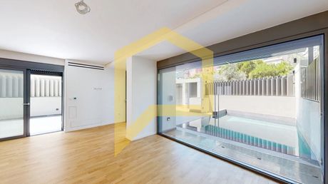 Maisonette 251sqm for sale-Glyfada » Golf
