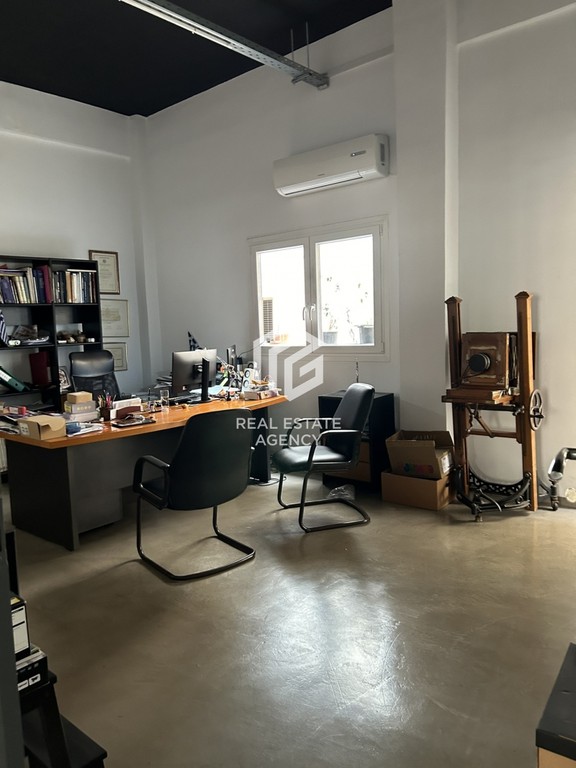Επιχειρηματικό κτίριο 810 τ.μ. προς πώληση, Αγ. Μελετίου - Πλ. Βικτωρίας - Μάρνη