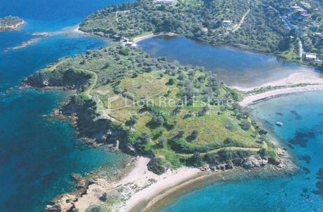 Land plot 19.500sqm for sale-Poros » Center