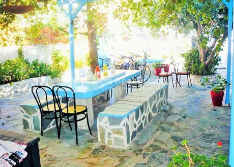 Hotel 195sqm for sale-Syros » Ermoupoli