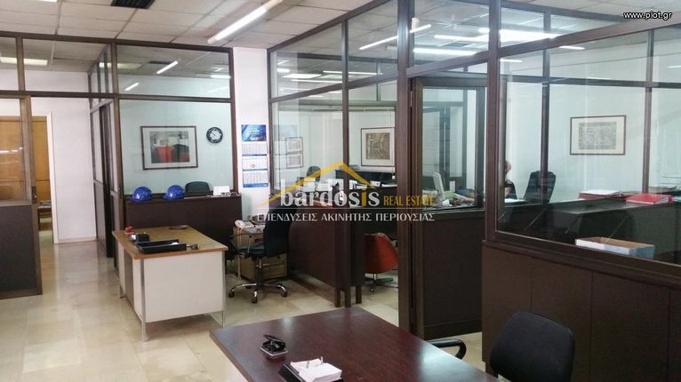 Επιχειρηματικό κτίριο 3.000 τ.μ. για πώληση, Πειραιάς, Καμίνια