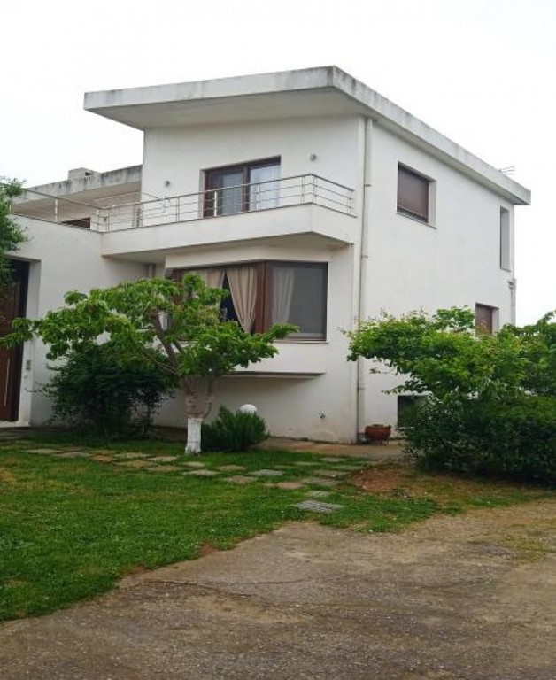 Μονοκατοικία 390 τ.μ. πρός πώληση, Ν. Ροδόπης, Κομοτηνή
