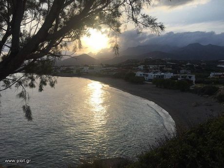 Land plot 1.200sqm for sale-Makris Gialos