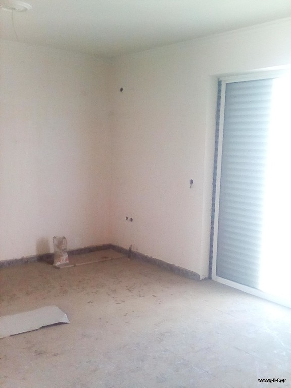 Διαμέρισμα 80 τ.μ. πρός πώληση, Πειραιάς, Καμίνια