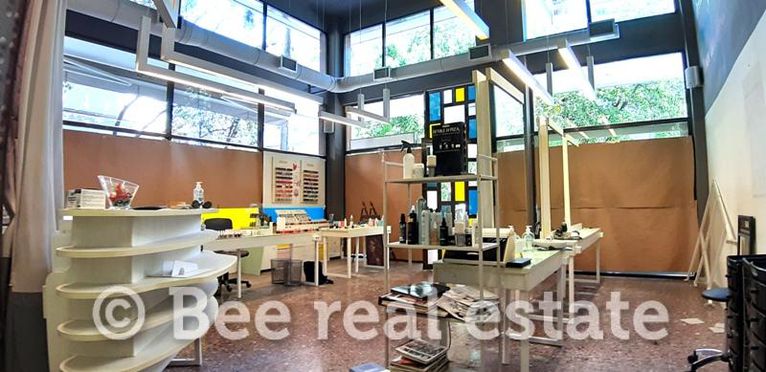 Store 200 sqm for rent, Thessaloniki - Center, Ippokratio
