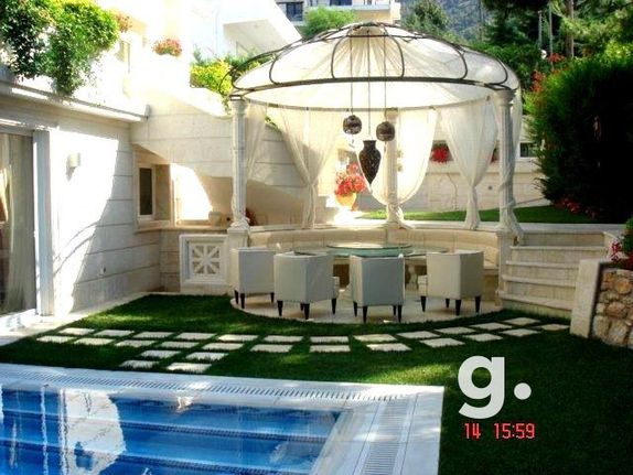 Detached home 420 sqm for rent, Athens - North, Dionisos