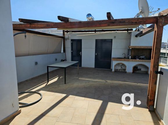 Maisonette 140 sqm for rent, Athens - South, Glyfada