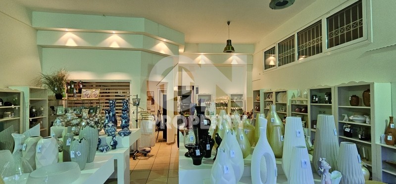Επιχειρηματικό κτίριο 773 τ.μ. πρός πώληση, Αθήνα - Ανατολικά Προάστια, Σπάτα