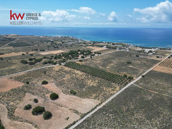 Land plot 10.000 sqm for sale, Chania Prefecture, Sfakia