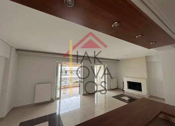 Apartment 120 sqm for rent, Athens - South, Alimos