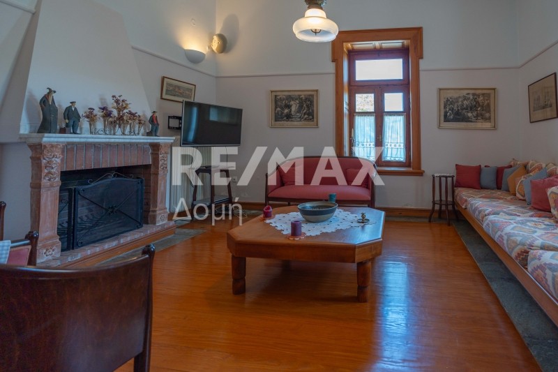 Συγκρότημα διαμερισμάτων 611 τ.μ. πρός πώληση, Μαγνησία, Μούρεσι