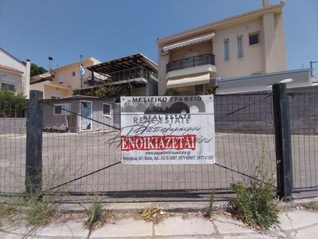Land plot 302sqm for rent-Volos » Ag. Georgios