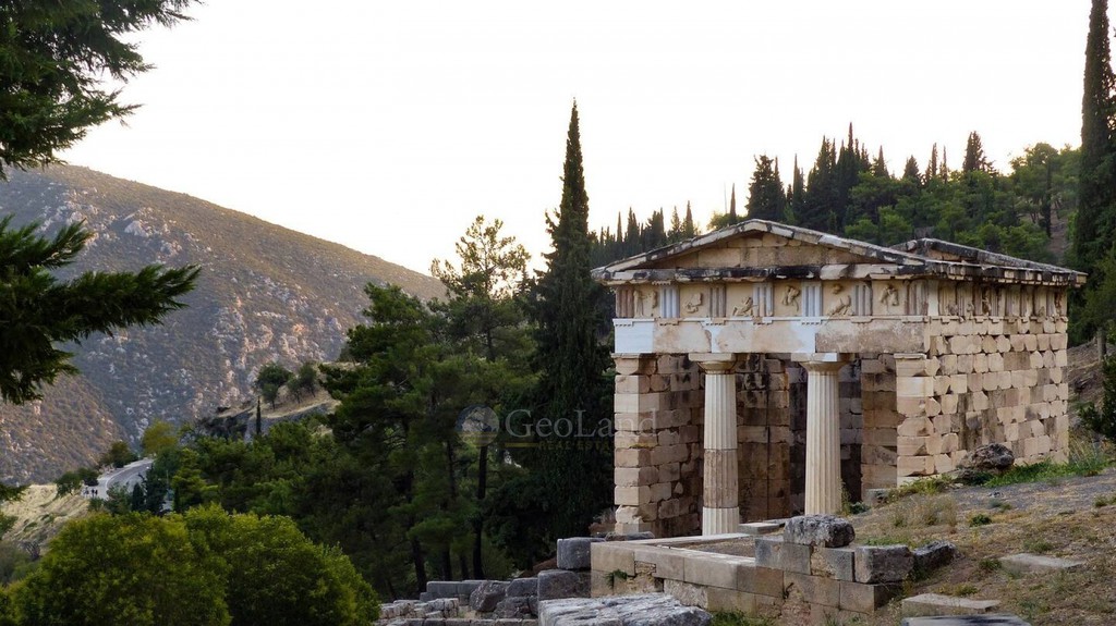 Μονοκατοικία 200 τ.μ. προς πώληση, Καλύβια Αράχοβας
