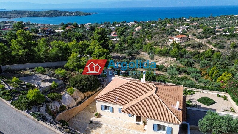 Μονοκατοικία 240 τ.μ. προς πώληση, Βερβερούδα