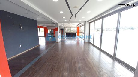 Office 240 sqm for rent