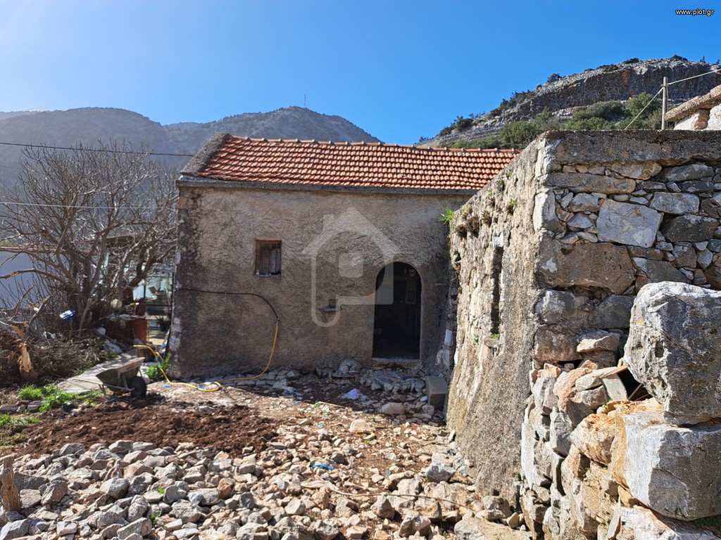 Μονοκατοικία 410 τ.μ. προς πώληση, Καρές Σφακίων